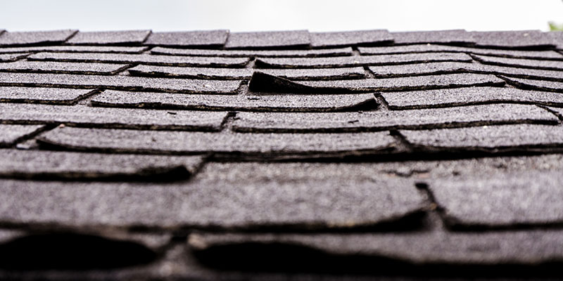 How to Tell When It’s Time for Roofing Replacement